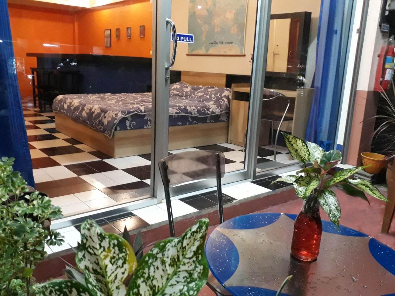 Pearl Beach Holiday Apartments Koh Chang Buitenkant foto